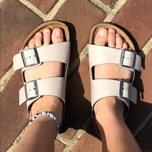 birkenstock arizona vegan pull up stone